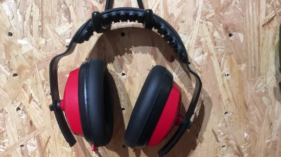 공장에서 CE/ANSI/Ukca/Grs 인증을 받은 안전 장비 헬멧